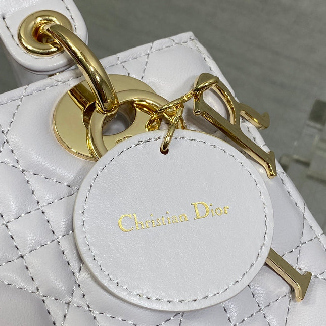 DIOR 25S LADY DIOR BAG 20 IN LILAC CANNAGE CALFSKIN GOLD HARDWARE