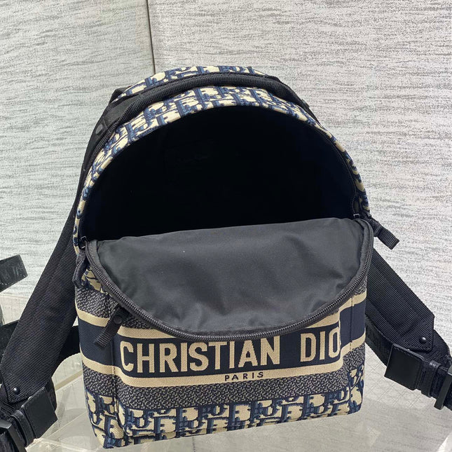 DIOR 25S TRAVEL BACKPACK 31 IN BLUE CANVAS OBLIQUE JACQUARD