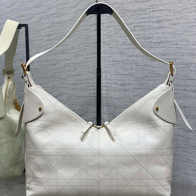 DIOR 25S VOYAGE BAG 34 IN IVORY FLAT MACROCANNAGE GRAINED CALFSKIN