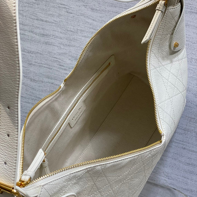 DIOR 25S VOYAGE BAG 34 IN IVORY FLAT MACROCANNAGE GRAINED CALFSKIN