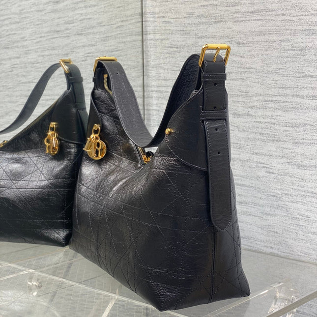 DIOR 25S VOYAGE BAG 34 IN BLACK FLAT MACROCANNAGE GRAINED GLOSSY CALFSKIN