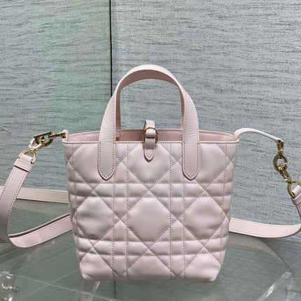 DIOR 25S TOUJOURS VERTICAL TOTE BAG 18 IN LIGHT PINK CALFSKIN WITH CHARM BRACELET STRAP