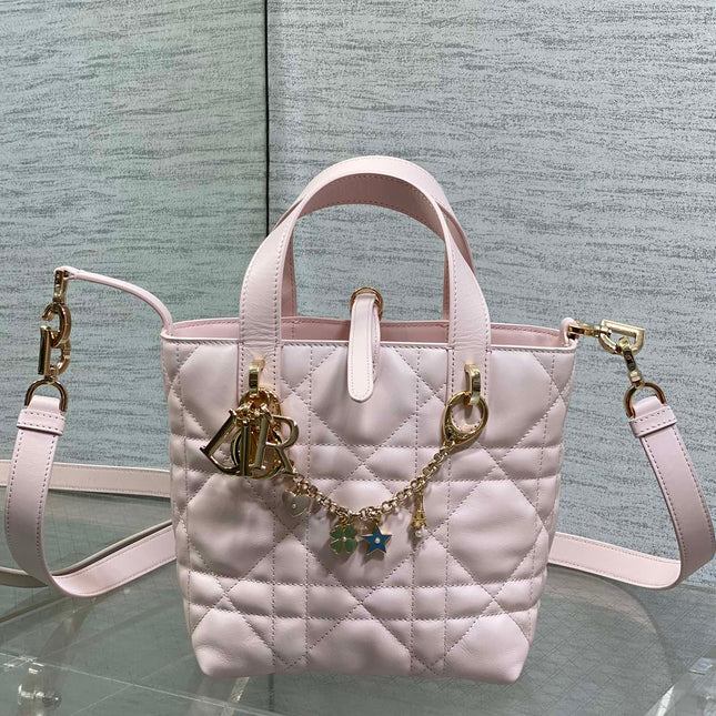 DIOR 25S TOUJOURS VERTICAL TOTE BAG 18 IN LIGHT PINK CALFSKIN WITH CHARM BRACELET STRAP