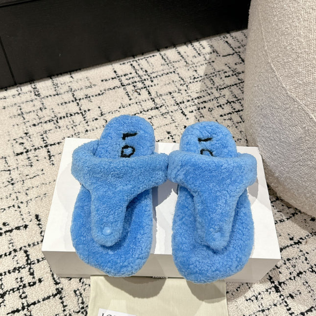 LW SHEARLING THONG SLIPPER IN LAPIS