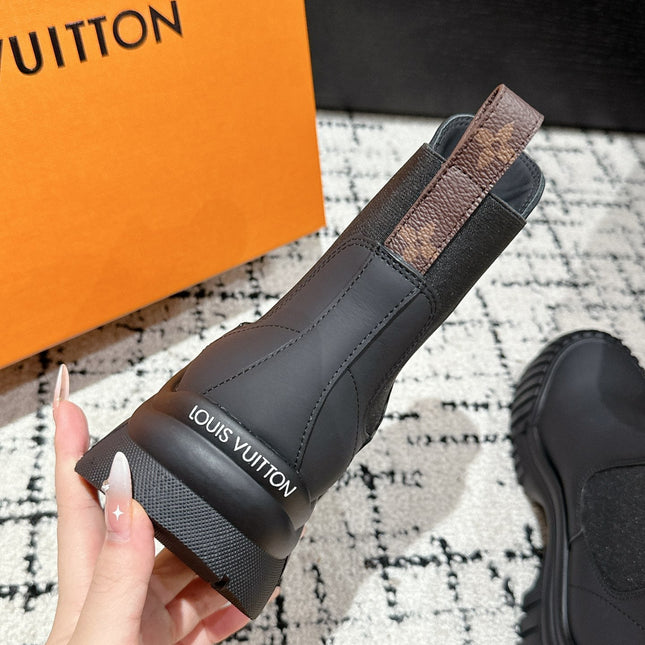 RUBY BOOTS IN BLACK CALFSKIN