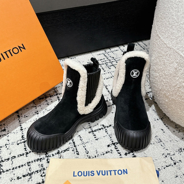 RUBY FLAT ANKLE BOOT IN BLACK SUEDE WITH WHITE SHEARLING