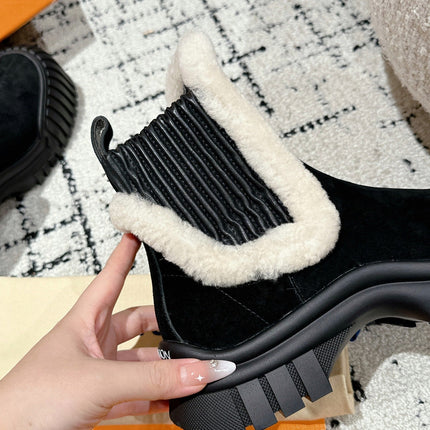 RUBY FLAT ANKLE BOOT IN BLACK SUEDE WITH WHITE SHEARLING