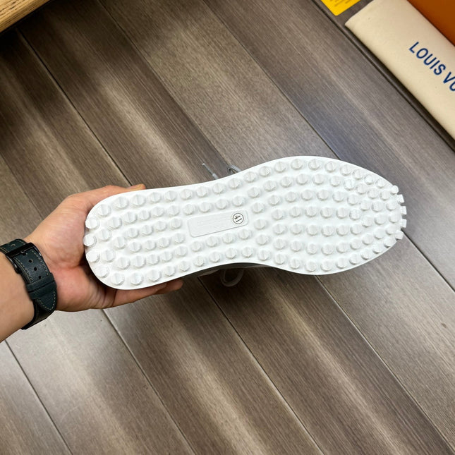 LV SNEAKERS IN GREY MESH BREATHABLE FABRIC AND  CALFSKIN