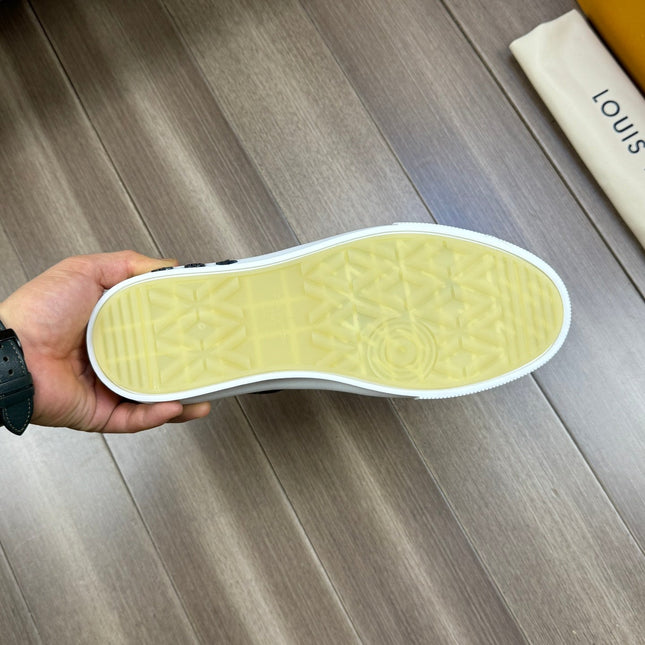 LV TRAINER SNEAKER IN BLACK MONOGRAM DENIM