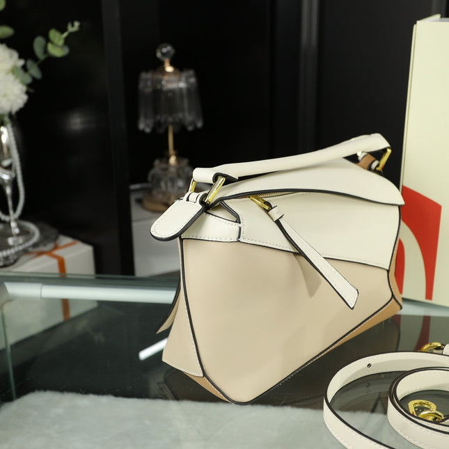 LOE MINI PUZZLE 23 BAG IN BEIGE CREAM MIX TAN CALFSKIN