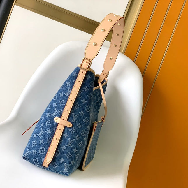 CARRYALL MM 39 IN BLUE MONOGRAM DENIM