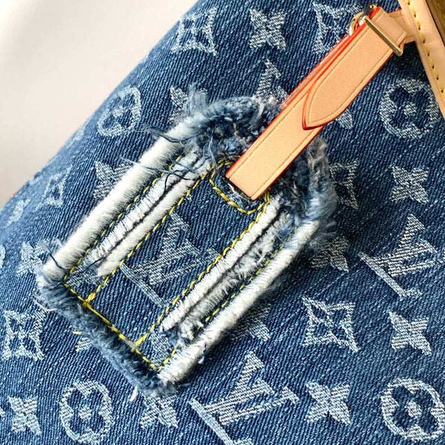 CARRYALL MM 39 IN BLUE MONOGRAM DENIM