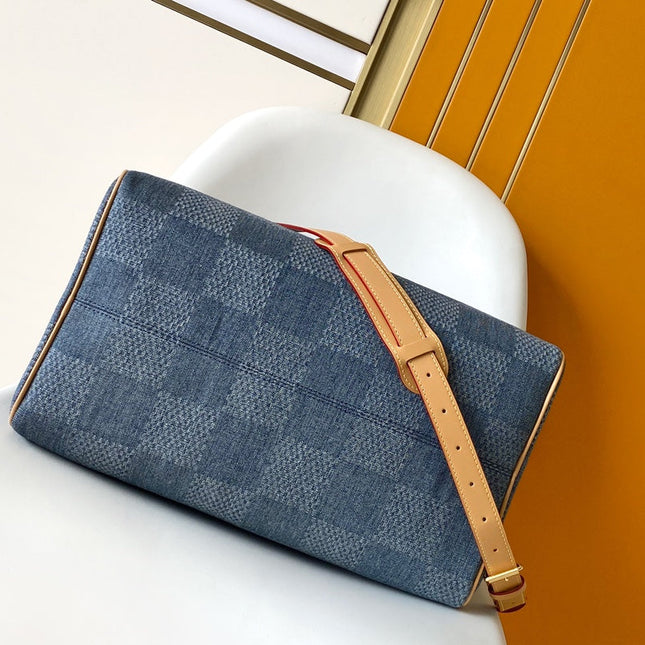 SPEEDY BANDOULIÈRE 40 IN BLUE DAMIER DENIM 3D