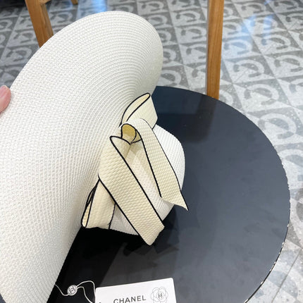 WIDE BRIM STRAW HAT WITH BOW WHITE 672704