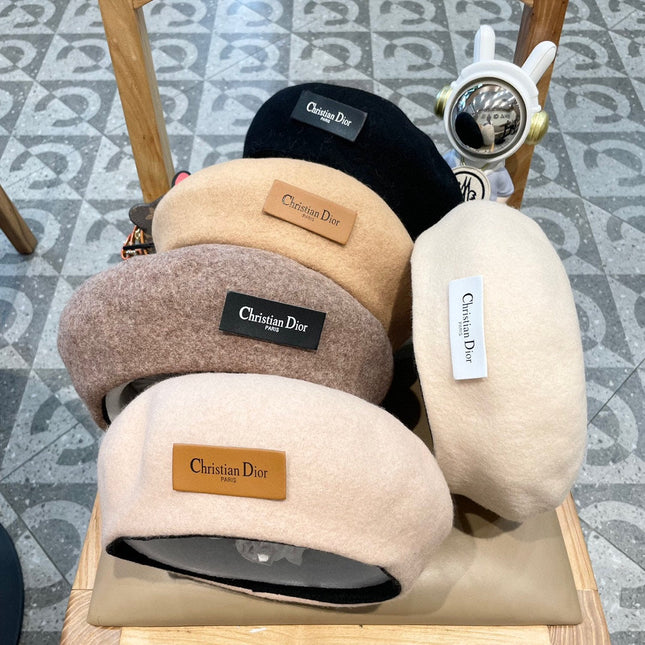 AUSTRALIAN BERET HAT IN BEIGE WOOL FELT 431714