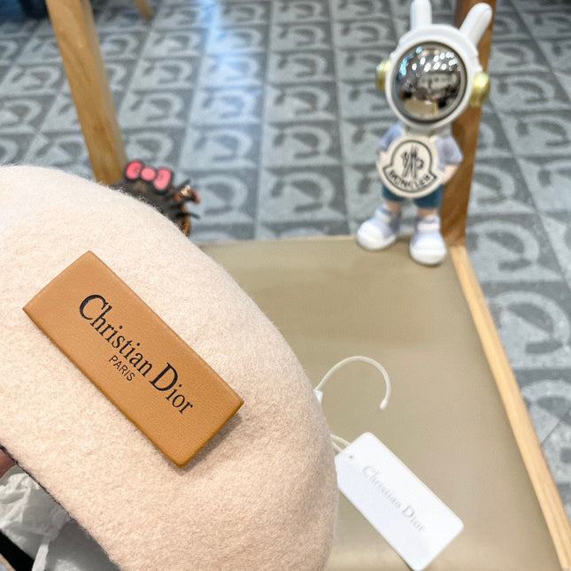 AUSTRALIAN BERET HAT IN LINEN BEIGE WOOL FELT 431715