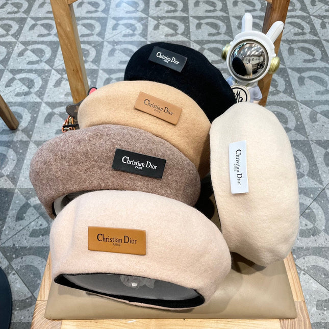 AUSTRALIAN BERET HAT IN PAPER BEIGE WOOL FELT 431716