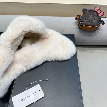 TRAPPER HAT IN KHAKI BEIGE VELVET AND RABBIT FUR 431382