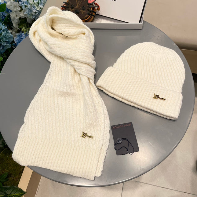 SET SCARF AND HAT IN WHITE WOOL 436223