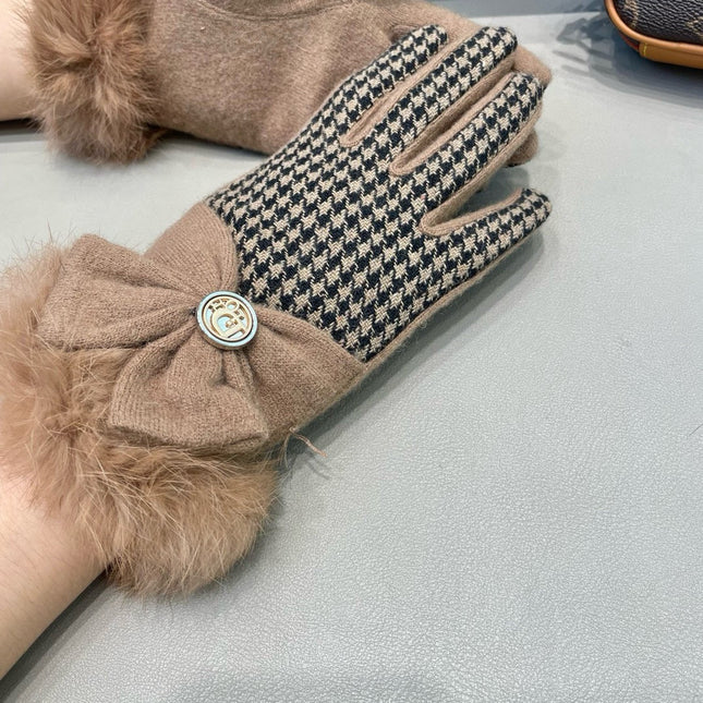 GLOVES WITH BOW IN HAZELNUT BEIGE MIX BLACK WOOL AND RABBIT FUR 453760