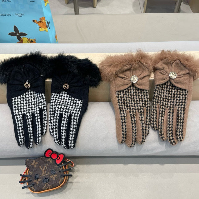 GLOVES WITH BOW IN HAZELNUT BEIGE MIX BLACK WOOL AND RABBIT FUR 453760