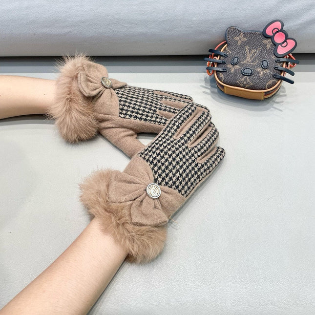GLOVES WITH BOW IN HAZELNUT BEIGE MIX BLACK WOOL AND RABBIT FUR 453760