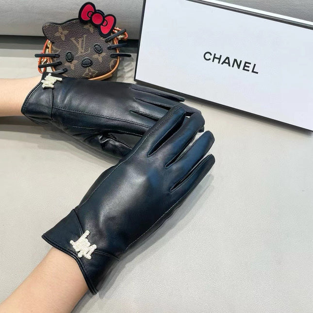 GLOVES IN BLACK LAMBSKIN AND FLEECE LINING 456278