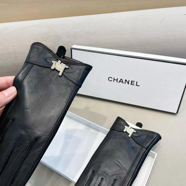 GLOVES IN BLACK LAMBSKIN AND FLEECE LINING 456278