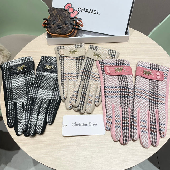 GLOVES IN COLORFUL WOOL 463808