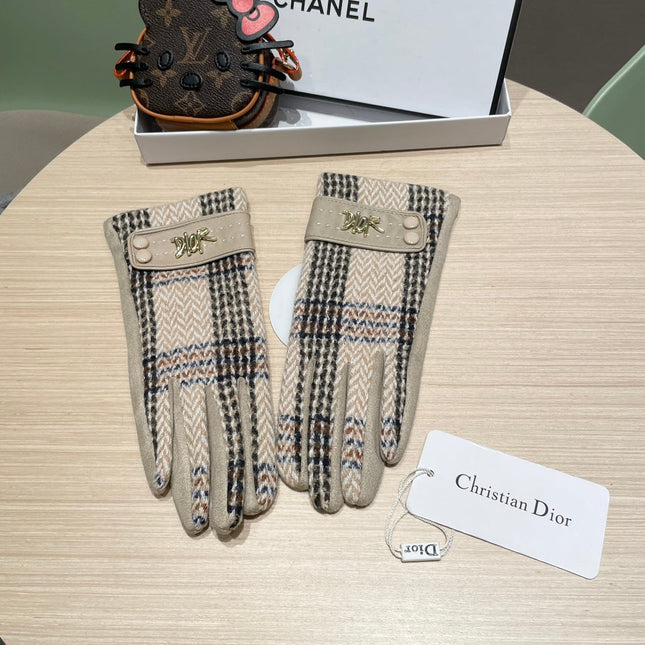 GLOVES IN COLORFUL WOOL 463808