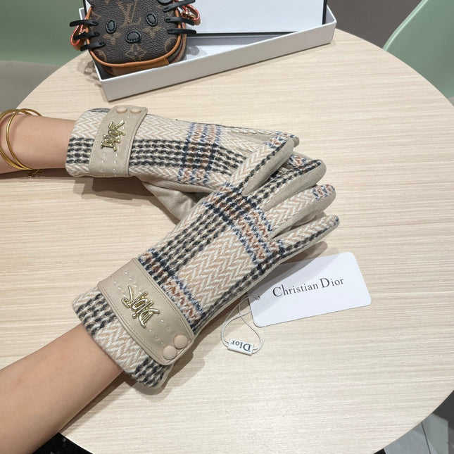 GLOVES IN COLORFUL WOOL 463808