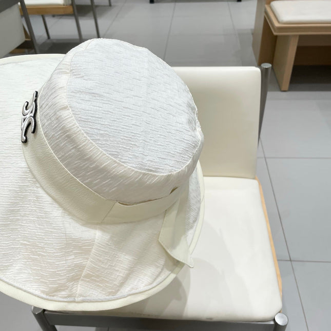 BUCKET HAT MODEL 650697 IN WHITE FABRIC