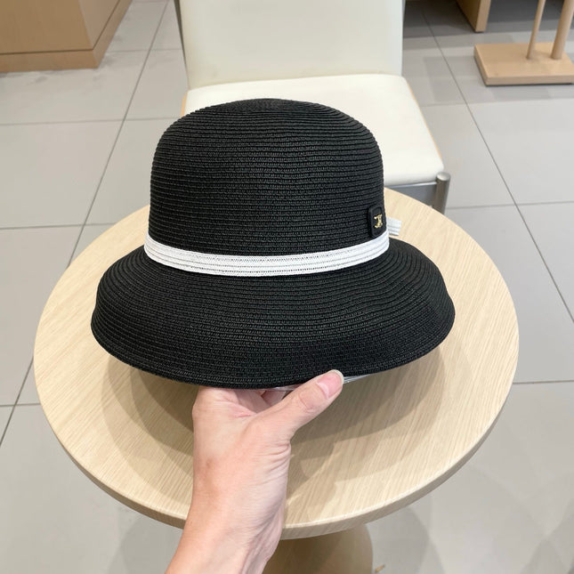 BUKET HAT MODEL 650561 IN BLACK SPRAY FABRIC