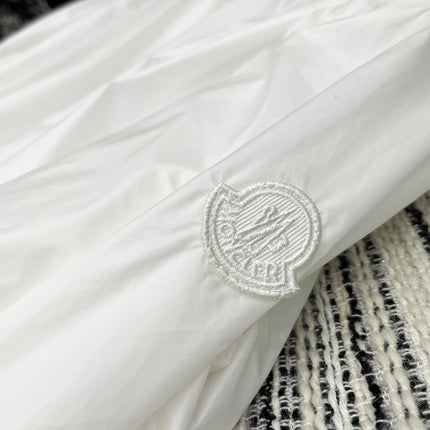 MONCLER ZIP-UP JACKET WITH STAND COLLAR IN WHITE 267977