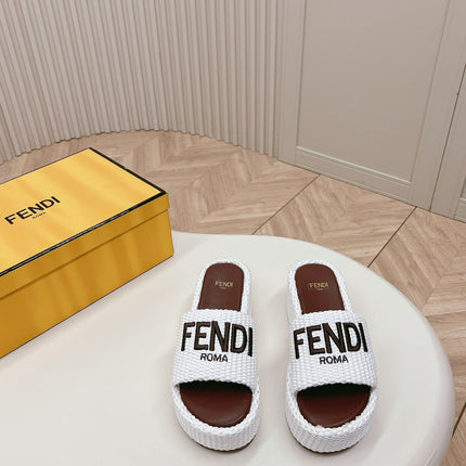 FENDI SIGNATURE WEDGE PLATFORM 6 CM IN WHITE FIBRE WITH BROWN EMBROIDERED LOGO