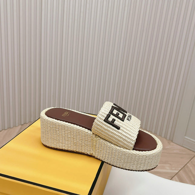 FENDI SIGNATURE WEDGE PLATFORM 6 CM IN BEIGE FIBRE WITH BROWN EMBROIDERED LOGO