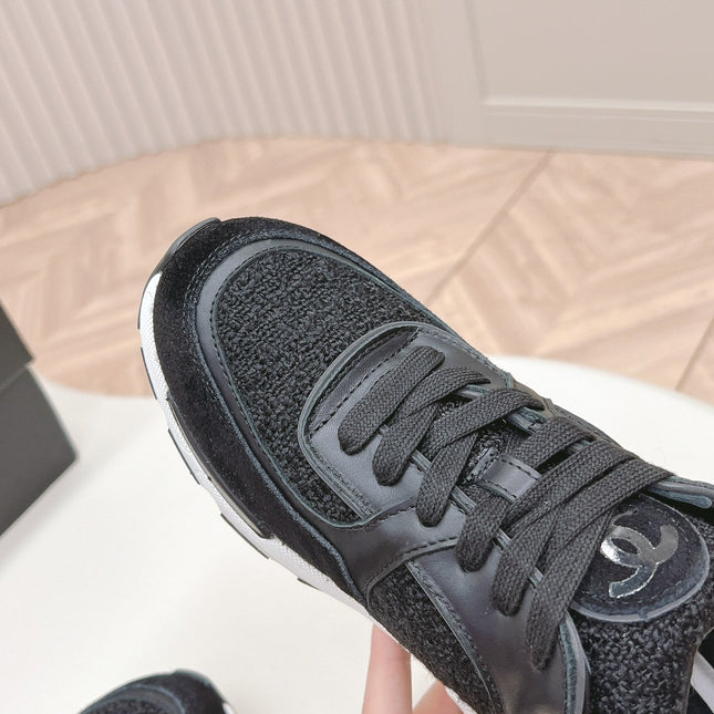 TRAINERS IN BLACK SUEDE AND CALFSKIN