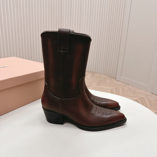 POINTED TOE BOOTS IN COCOA BROWN CALFSKIN