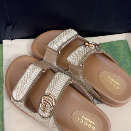 GG SANDAL WITH DOUBLE G CARAMEL CALFSKIN
