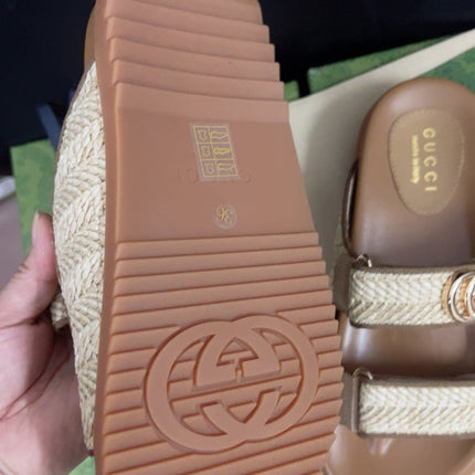 GG SANDAL WITH DOUBLE G CARAMEL CALFSKIN