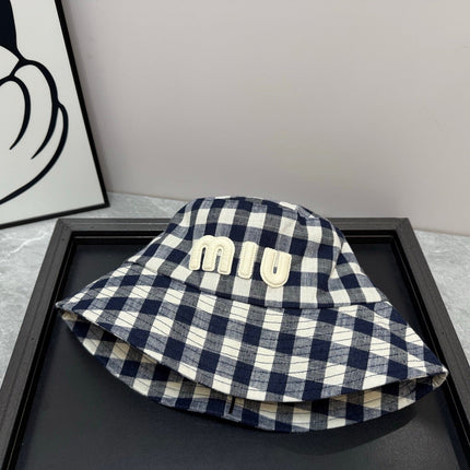 MM BUCKET CHECKED PATTERN WITH LOGO