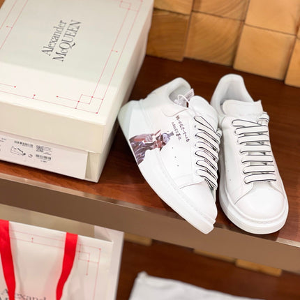 OVERSIZED SNEAKERS IN WHITE CALFSKIN CARTOON FIGURE BLACK TRIM LACES