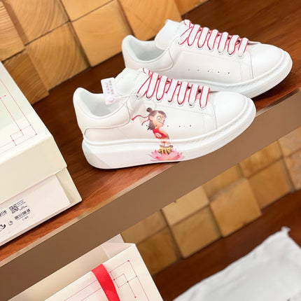 OVERSIZED SNEAKERS IN WHITE CALFSKIN WITH CARTOON FIGURE