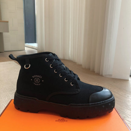 HM ITINERAIRE ANKLE BOOT BLACK CANVAS