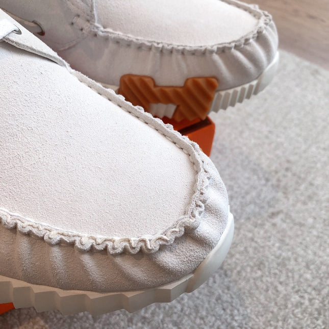 KETCH SNEAKER IN PALE GRAY SUEDE