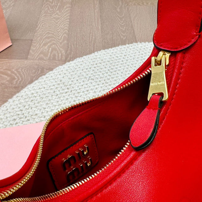 HOBO 22 BAG IN CHERRY RED CALFSKIN