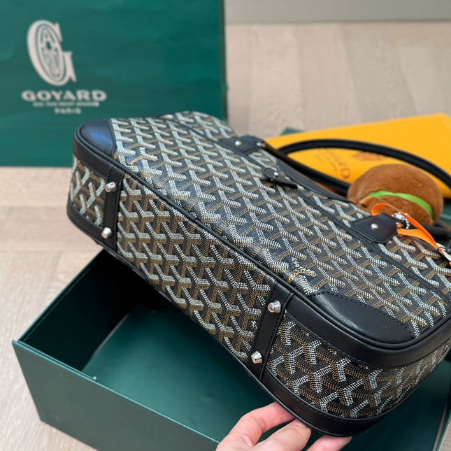 SAINT MARTIN BAG 34 IN BLACK GOYARDINE CANVAS AND CALFSKIN