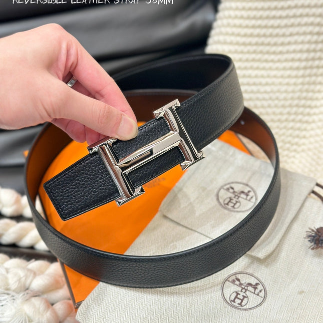 HM 5382 BELT SILVER BUCKLE & REVERSIBLE BLACK LEATHER STRAP 38MM