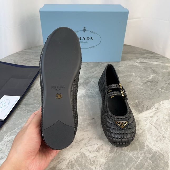 PRADA 25S BALLET FLAT IN BLACK RAFFIA AND CALFSKIN