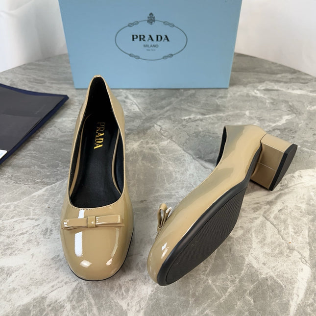 PRADA 25S LOW HEELS SLIP ON BOW 45MM IN GOLDEN BEIGE GLOSSY CALFSKIN